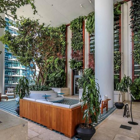 Aluna Lux Suites At Sls Lux Brickell Building Miami Bagian luar foto