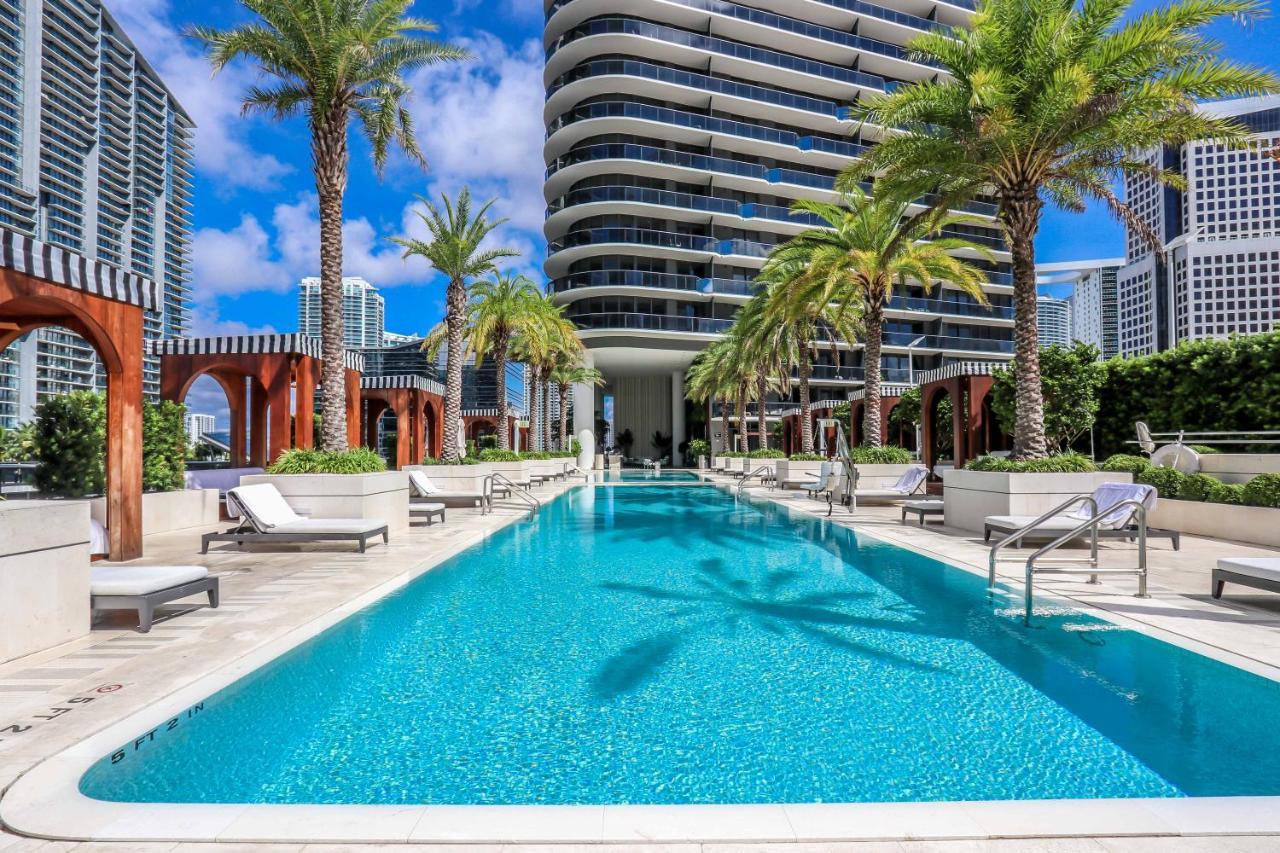 Aluna Lux Suites At Sls Lux Brickell Building Miami Bagian luar foto