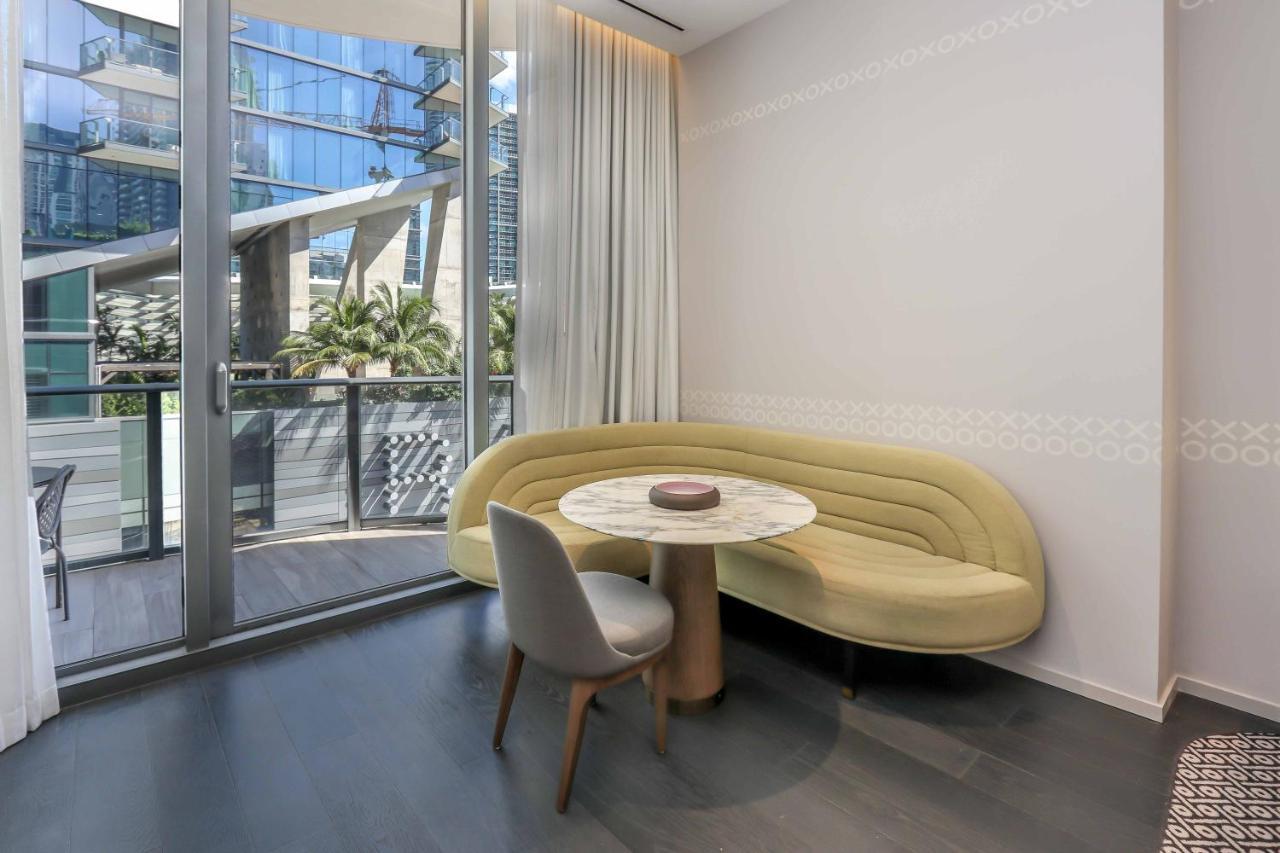 Aluna Lux Suites At Sls Lux Brickell Building Miami Bagian luar foto